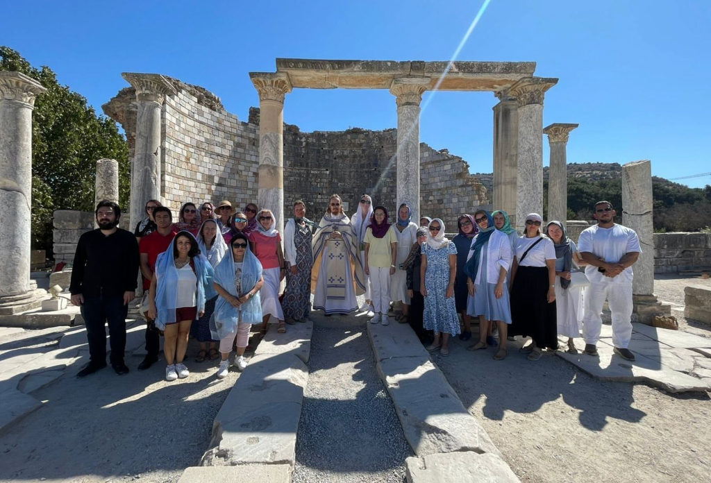 საღვთო ლიტურგია აღევლინა ქალაქ ეფესოში, სადაც III მსოფლიო საეკლესიო კრება ჩატარდა