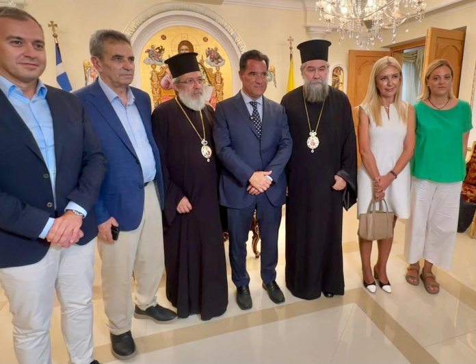 Ο υπουργός Υγείας, Άδωνις Γεωργιάδης, συναντήθηκε με τους Μητροπολίτες Σερρών και Σιδηροκάστρου (ΒΙΝΤΕΟ)