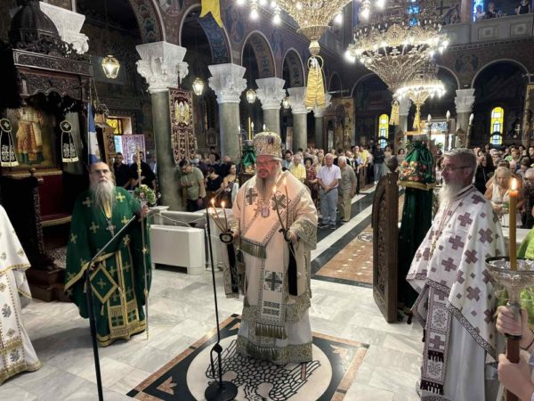 Η Ύψωση του Τιμίου Σταυρού στην Λάρισα