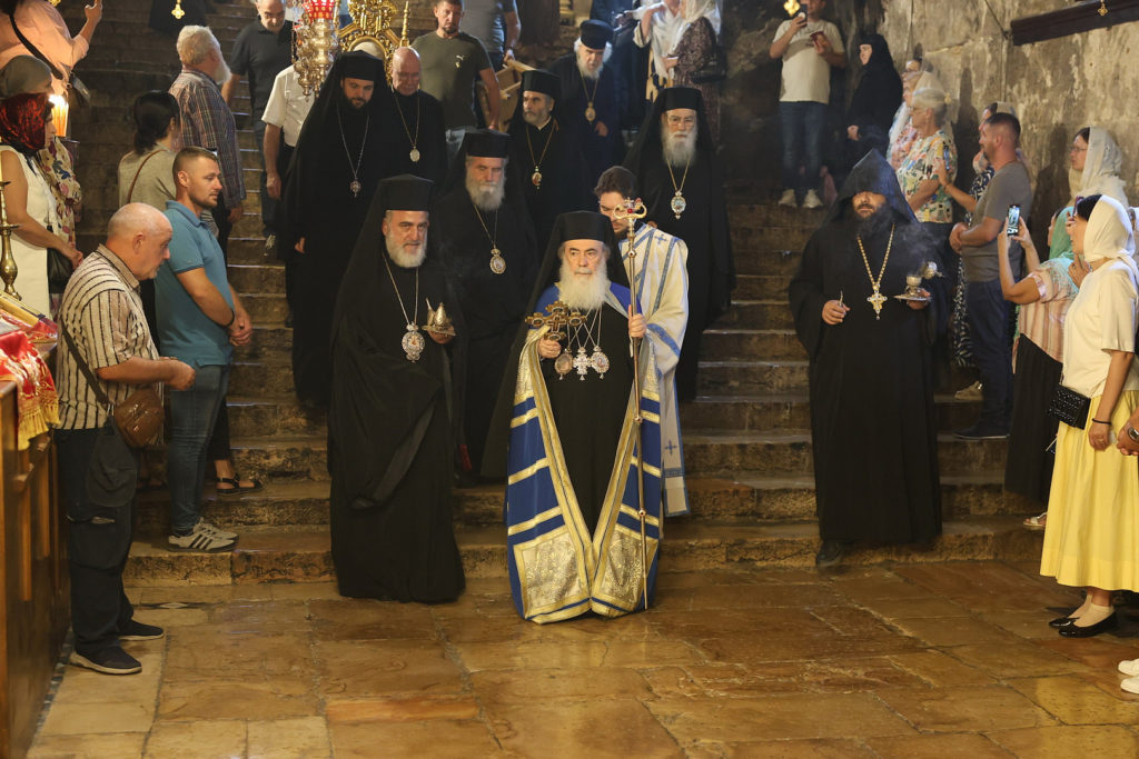 В праздник Успения начальник Русской духовной миссии принял участие в Патриаршей Литургии в Гефсимании