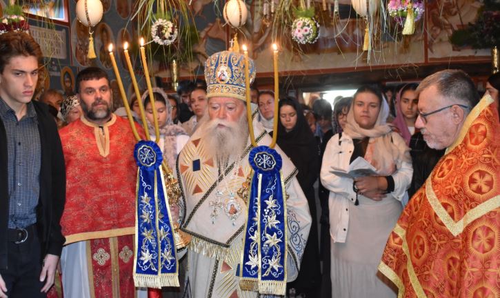 Архиерейски богослужения за Великия празник Рождество Богородично в Ловчанска епархия