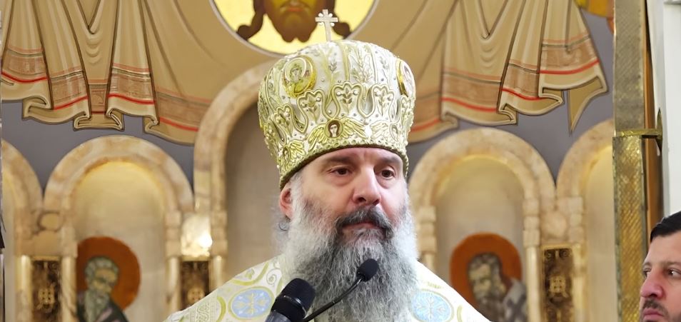 საეკლესიო ახალ წელს მიტროპოლიტი შიო სტუდენტებსა და სკოლის მოსწავლეებს დალოცავს