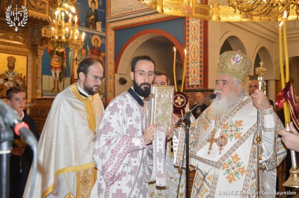 Ο Μητροπολίτης Νεαπόλεως στον Ιερό Ναό Αγίου Γεωργίου Φιλύρου