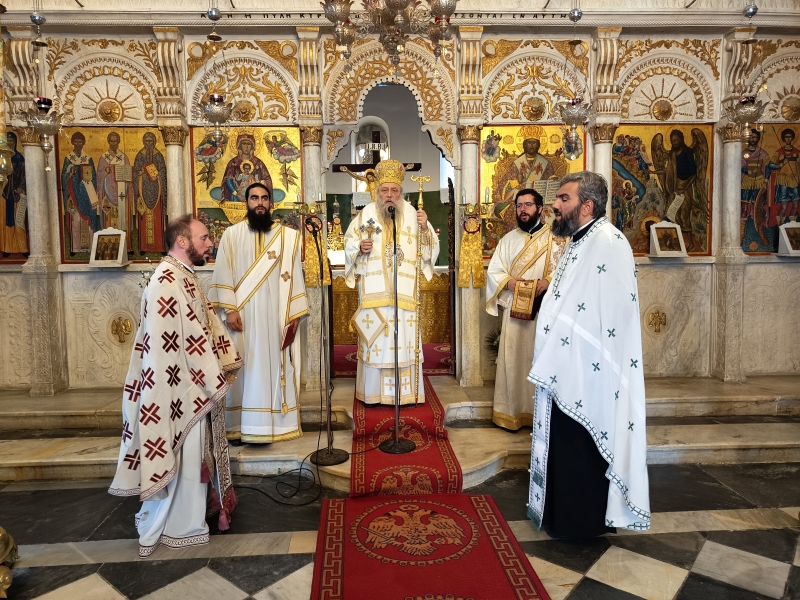 Με λαμπρότητα εορτάστηκε η 81η επέτειος της Απελευθέρωσης της Νάξου