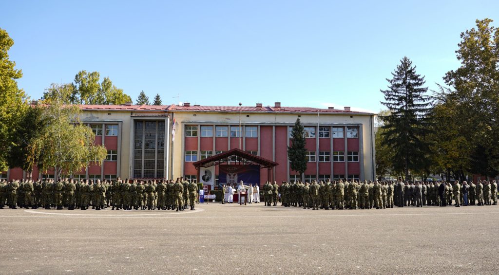 Владика Исихије посетио Касарну „Војвода Живојин Мишић“