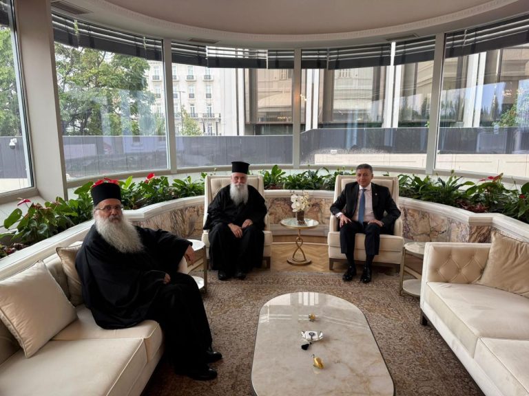Ο εψηφισμένος Αρχιεπίσκοπος Σινά Συμεών συναντήθηκε με τον Πρέσβη της Αιγύπτου στην Αθήνα