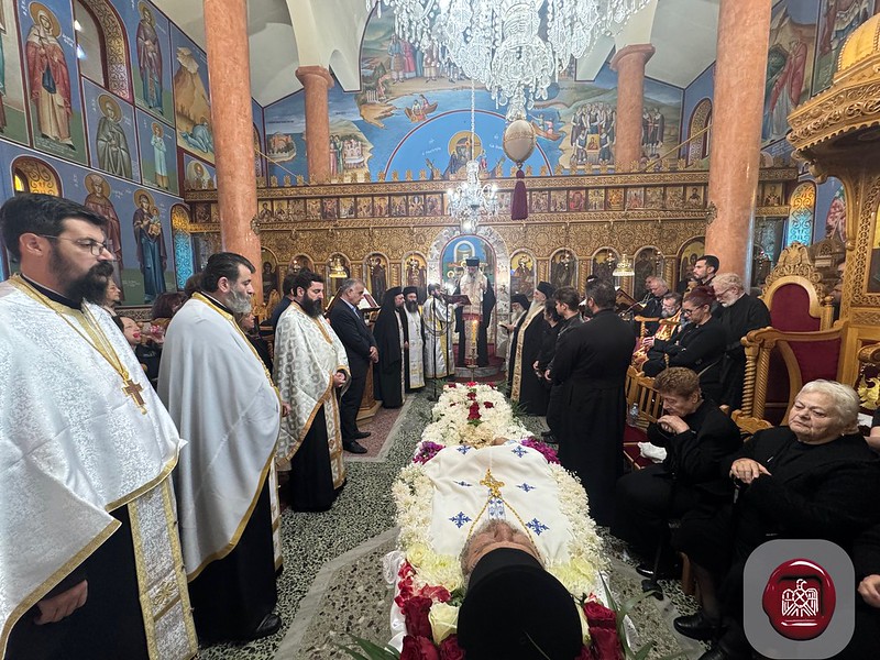 Την Εξόδιο Ακολουθία του μακαριστού Πρωτοπρεσβυτέρου π. Εμμανουήλ Καμπούρη τέλεσε ο Αλεξανδρουπόλεως Άνθιμος