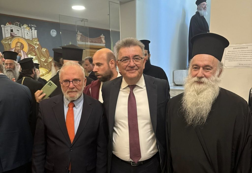 Ευχές Δημάρχου Κορινθίων προς το νέο Μητροπολίτη Κορίνθου Παύλο