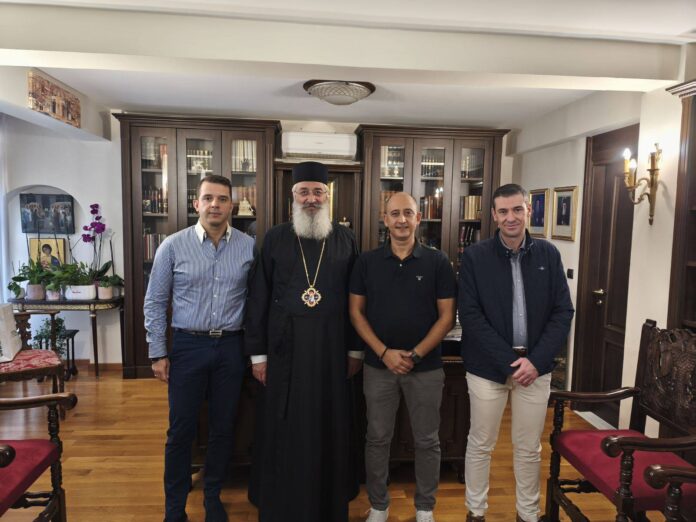 Στο πλευρό των στελεχών του Λιμενικού Σώματος ο Μητροπολίτης Αλεξανδρουπόλεως