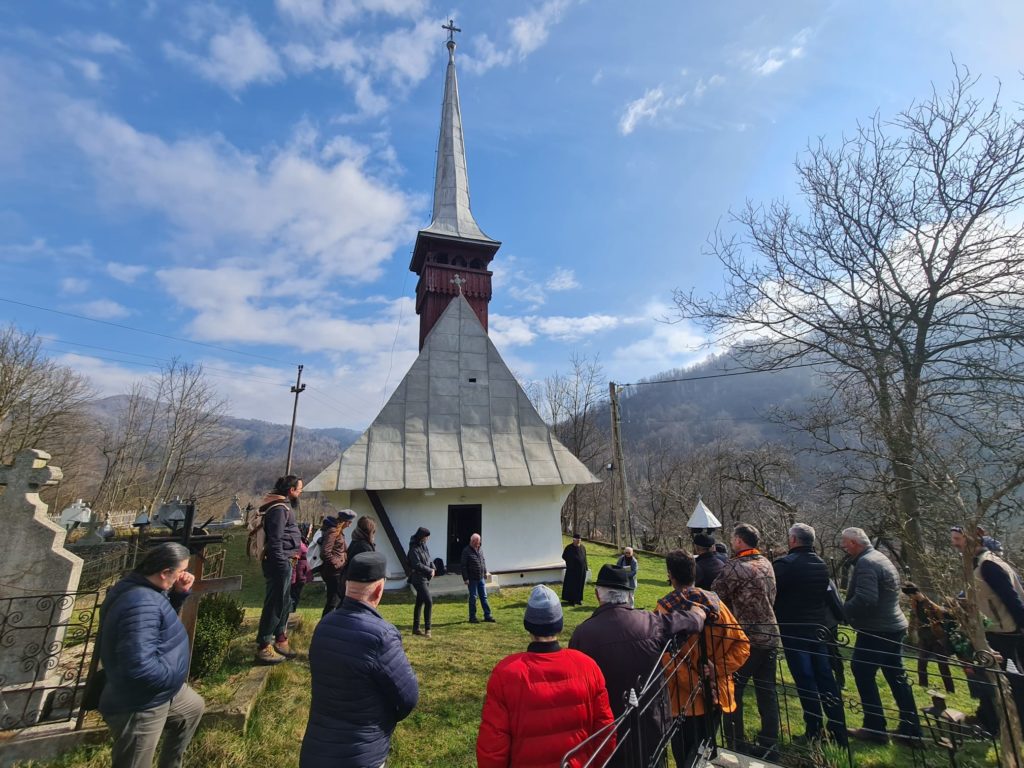 Ρουμανία: Μια ιστορική ξύλινη εκκλησία στα Όρη Απουσένι θα αναστηλωθεί