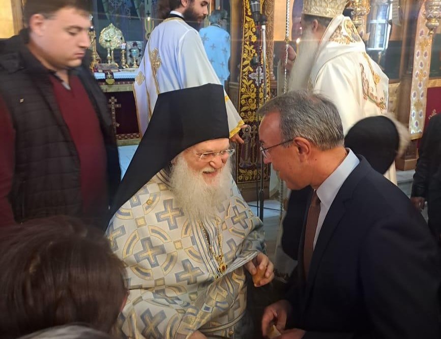 Ο Βουλευτής Χρήστος Σταϊκούρας στην Θεία Λειτουργία ενώπιον της Εικόνας Παναγίας Παντανάσσης στη Μαλεσίνα