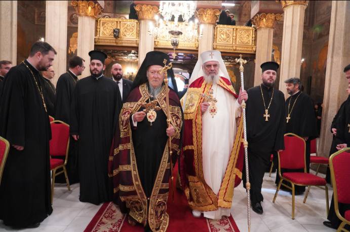 ‎الاستقبال الرسمي للبطريرك المسكوني في مقرّ بطريركية رومانيا (24 ت