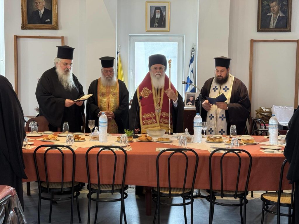 Αγιασμός επί τη νέα κατηχητική χρονιά στη Μητρόπολη Καλαβρύτων