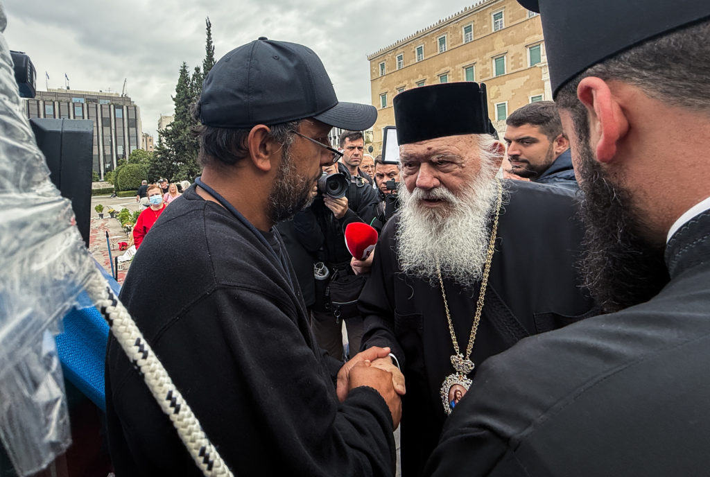 Ο Αρχιεπίσκοπος Ιερώνυμος επισκέφθηκε τον απεργό πείνας Πάνο Ρούτσι