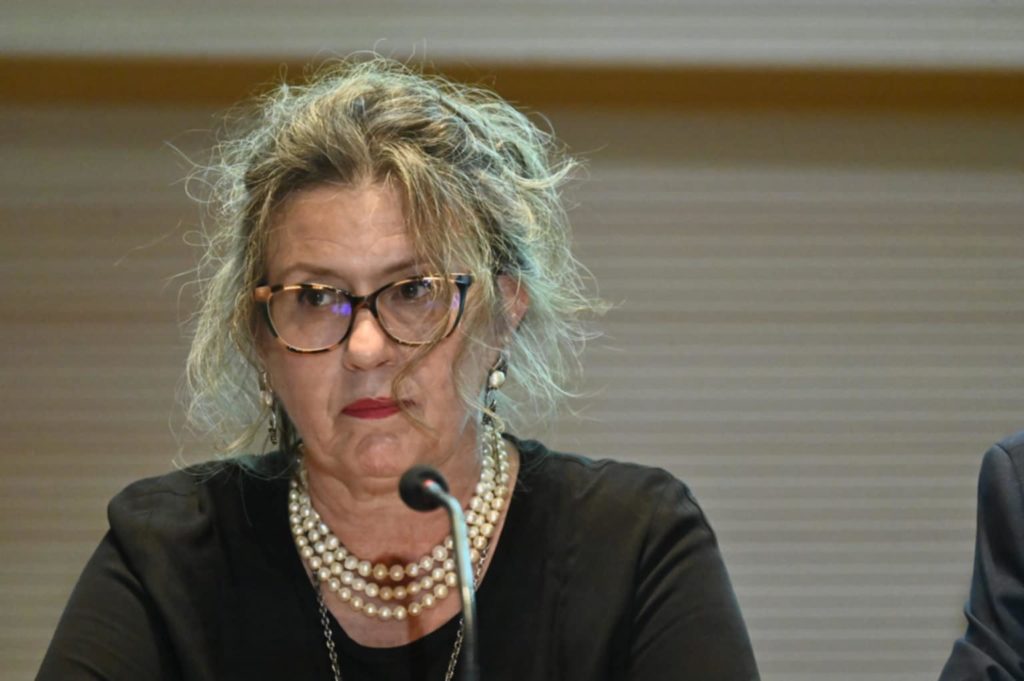 Η ορολογία του «Ομοουσίου» και οι μεταφραστικές της μετατοπίσεις