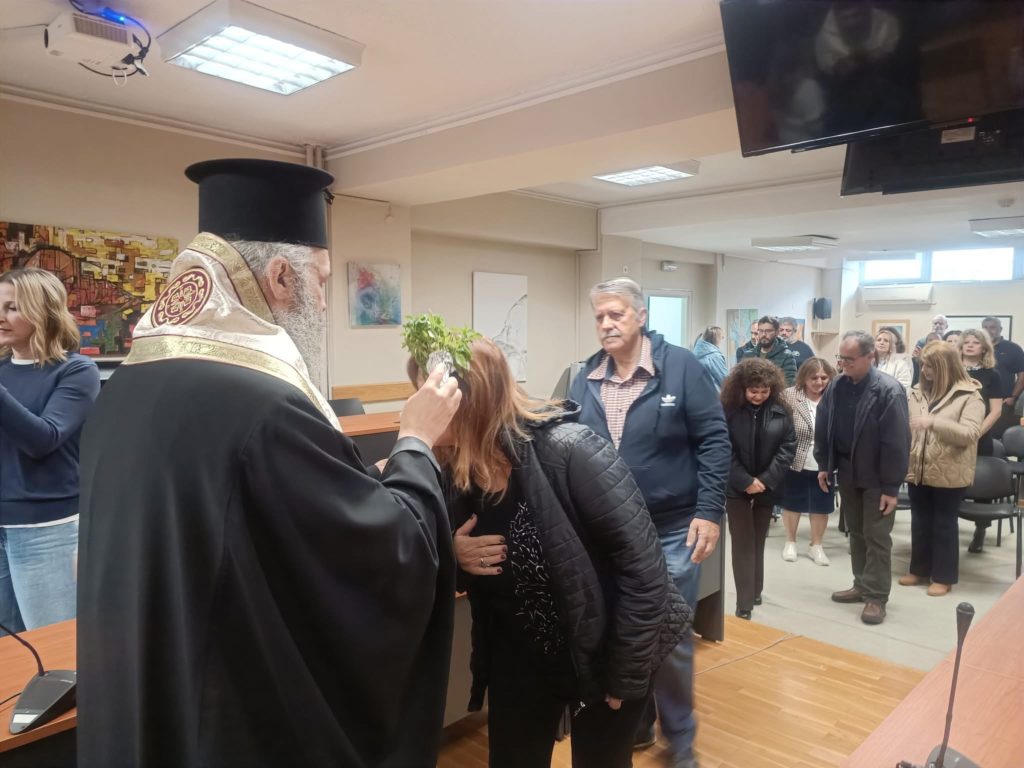 Αγιασμό στην Πρωτοβάθμια και Δευτεροβάθμια Εκπαίδευση τέλεσε ο Μητροπολίτης Φλωρίνης