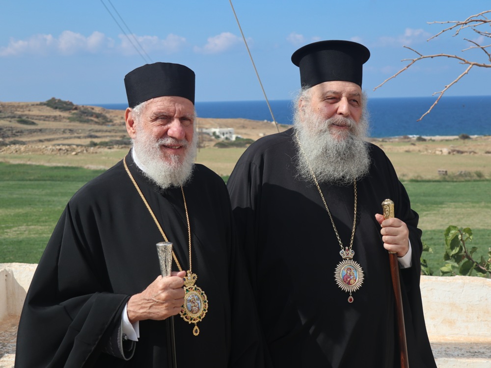 Ο Σύρου Δωρόθεος στη Νάξο για τα ονομαστήρια του Μητροπολίτη Παροναξίας