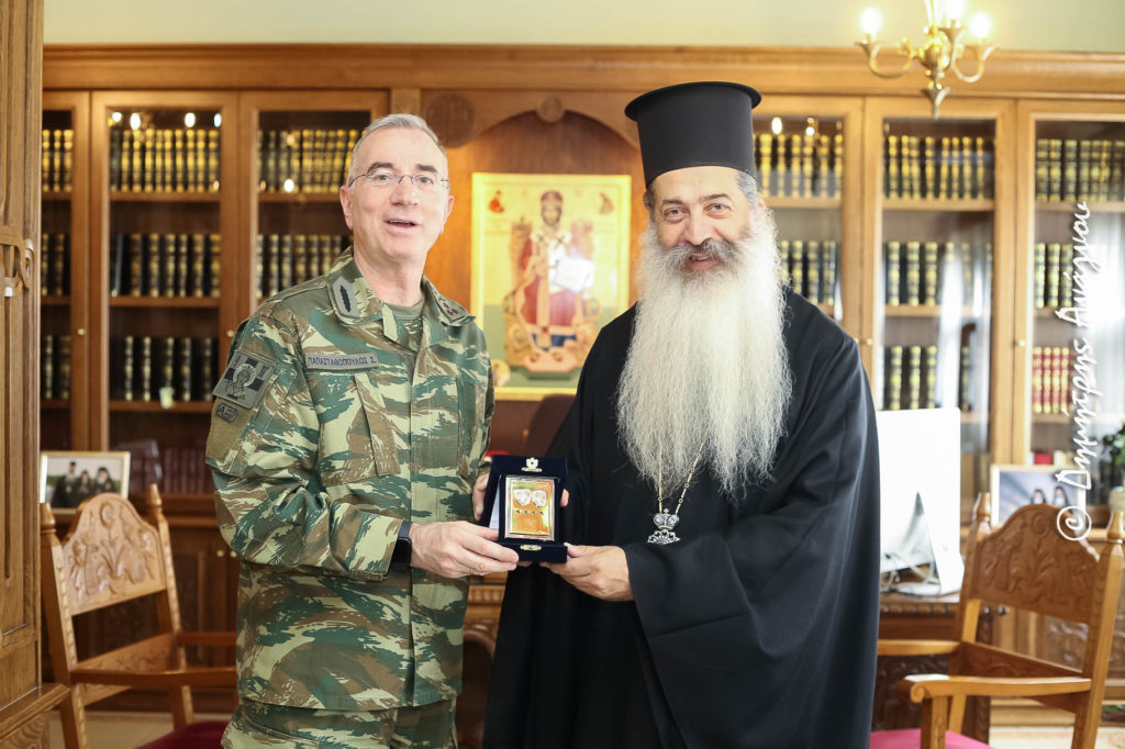 Επίσκεψη του Διοικητή της 1ης Στρατιάς στον Μητροπολίτη Φθιώτιδος