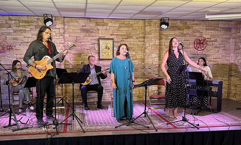 «Μίκης – Μάνος – Γιώργος: Ένας αιώνας τραγούδια»: Αφιέρωμα στο «ΕΝΟΡΙΑ εν δράσει»