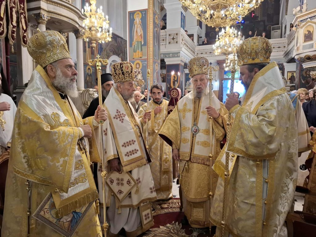 Πολυαρχιερατικό Συλλείτουργο στον Ιερό Ναό Αγίου Νικολάου Καρύστου