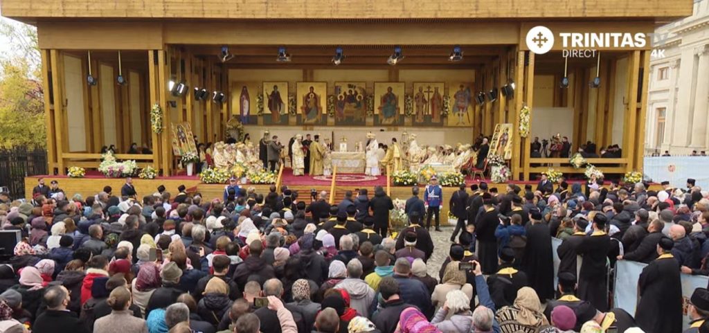 Υπαίθρια Πατριαρχική Θεία Λειτουργία επί τη εορτή του Αγίου Δημητρίου του Νέου, Πολιούχου του Βουκουρεστίου (ΒΙΝΤΕΟ)