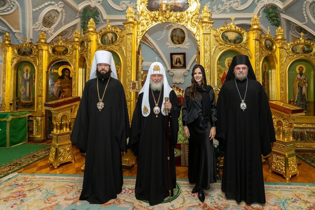Ο Πατριάρχης Μόσχας συναντήθηκε με τη σύζυγο του Προέδρου της Σερβίας