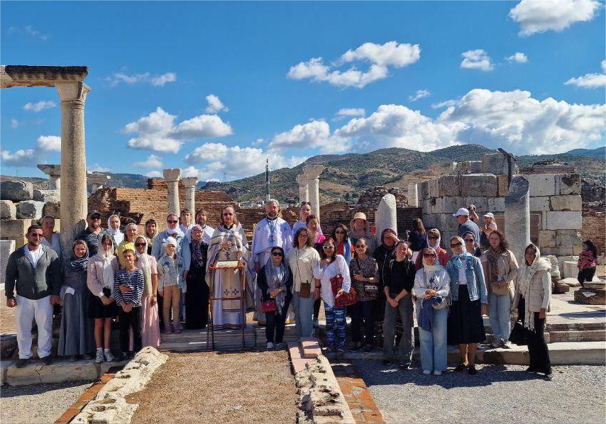 В день памяти апостола Иоанна Богослова в Турции на месте его погребения совершена Литургия