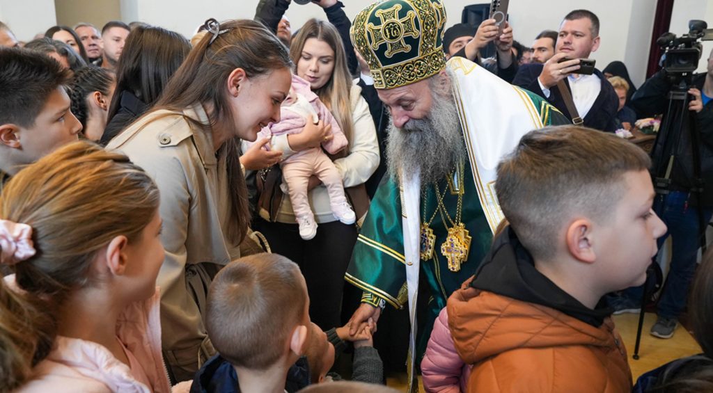 Патријарх Порфирије: Цркву као заједницу са Богом, али и заједницу међу нама самима, у нашем народу је установио Свети Сава