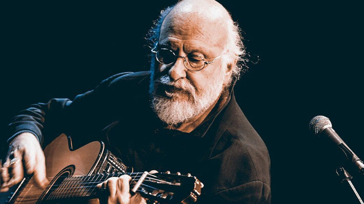 Απεβίωσε ο Διονύσης Σαββόπουλος