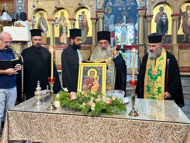 Αγιασμό για την έναρξη της νέας περιόδου της Σχολής Γονέων τέλεσε ο Αρχιεπίσκοπος Κρήτης