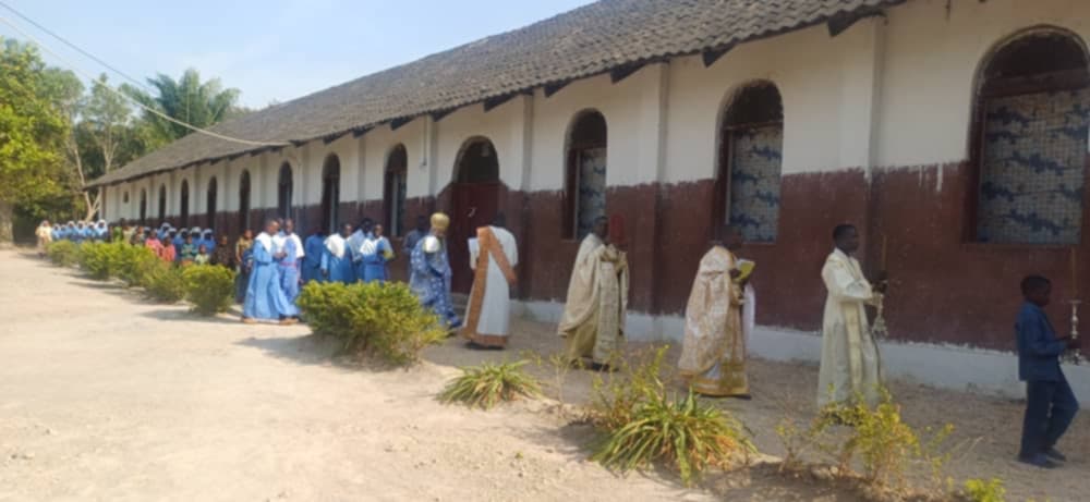 Εγκαίνια και ρασοφορία στη Μονή Αγίας Τριάδος Κατάβι