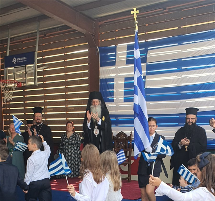 Πειραιώς Σεραφείμ: Η Παναγία να μας χαρίζει τη Σκέπη και την Ευλογία της