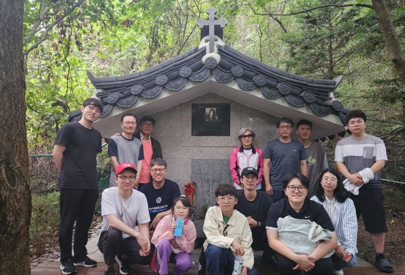 Εθελοντική εργασία στη Ιερά Μονή Μεταμορφώσεως του Σωτήρος στο Gapyeong