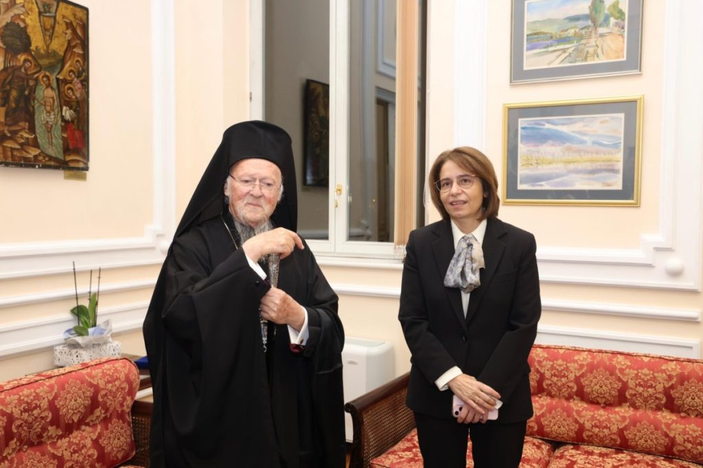 Ο Οικουμενικός Πατριάρχης στην Πρεσβεία της Ελλάδας στο Βουκουρέστι
