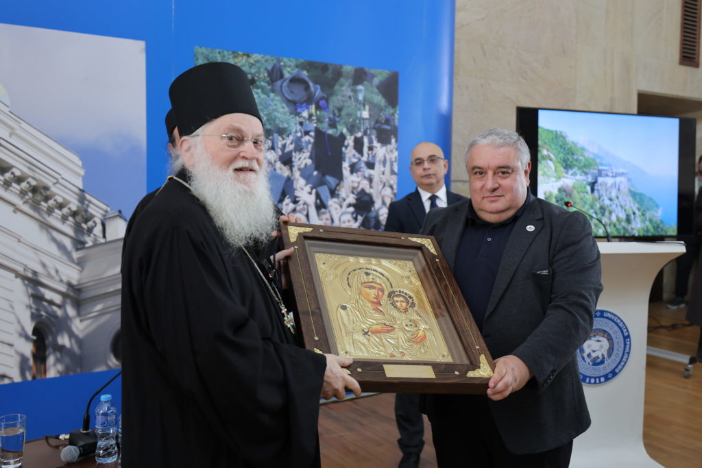 Ο Γέρων Εφραίμ ο Βατοπαιδινός μίλησε στο Κρατικό Πανεπιστήμιο Τιφλίδας (ΦΩΤΟ)