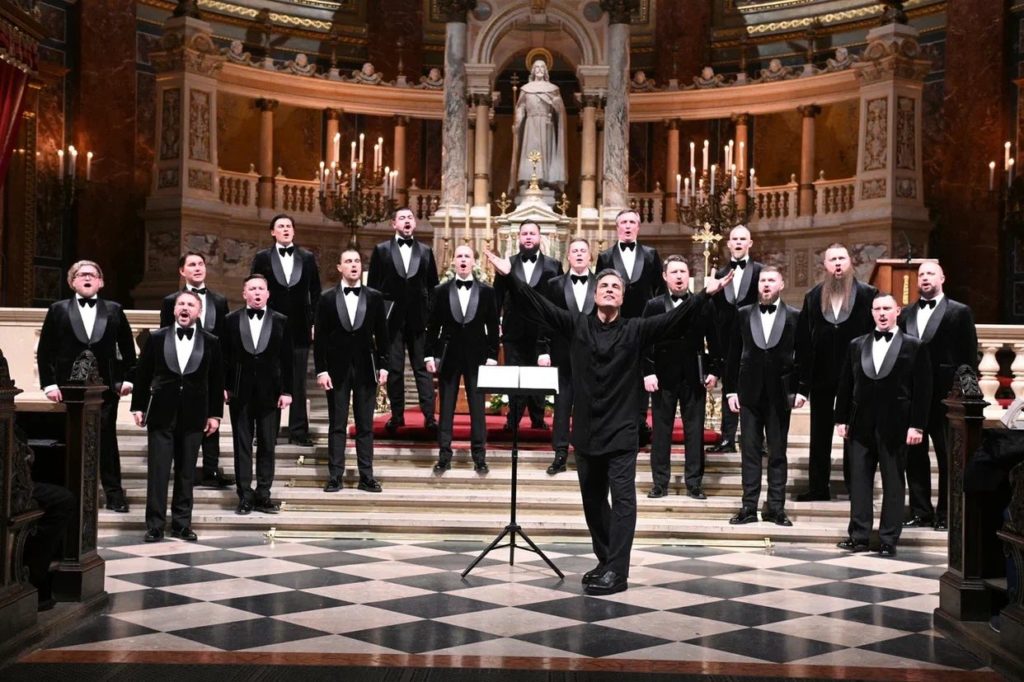 Выступление хора Сретенского монастыря стало центральным событием Дней духовной культуры России в Венгрии