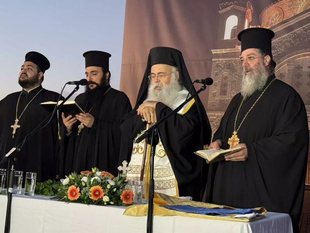 Παρουσία του Αρχιεπισκόπου εγκαινιάστηκαν τα έργα πέριξ του Αγίου Γεωργίου Πέγειας