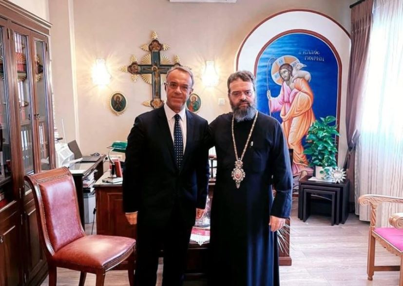 Συνάντηση Μητροπολίτη Μαρωνείας με τον Χρήστο Σταϊκούρα