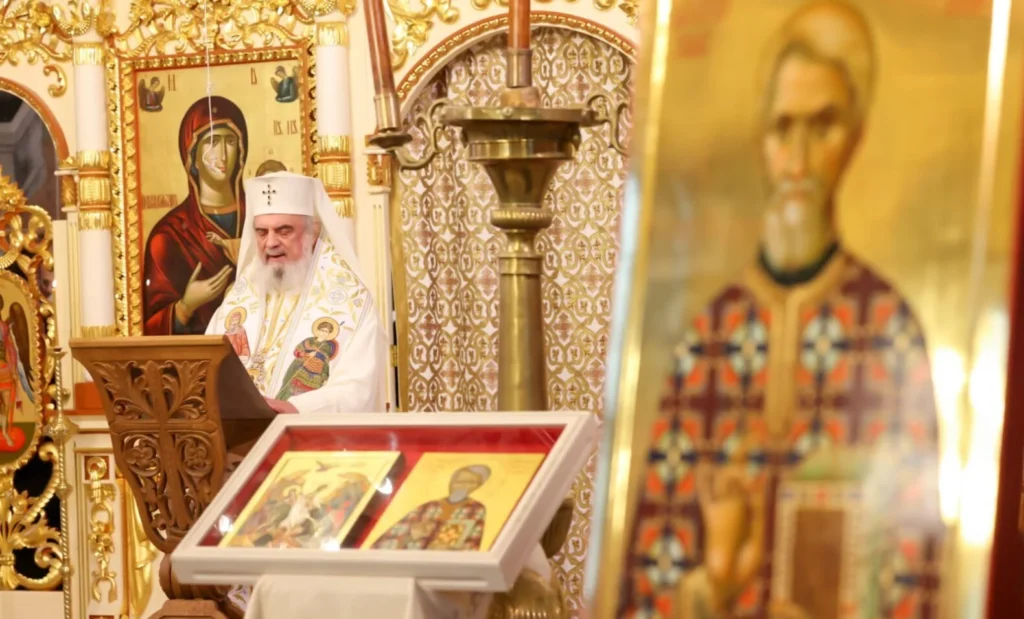 Patriarch Daniel praises Saint Dumitru Stăniloae as confessor and leading theologian of the Philokalia at local canonisation