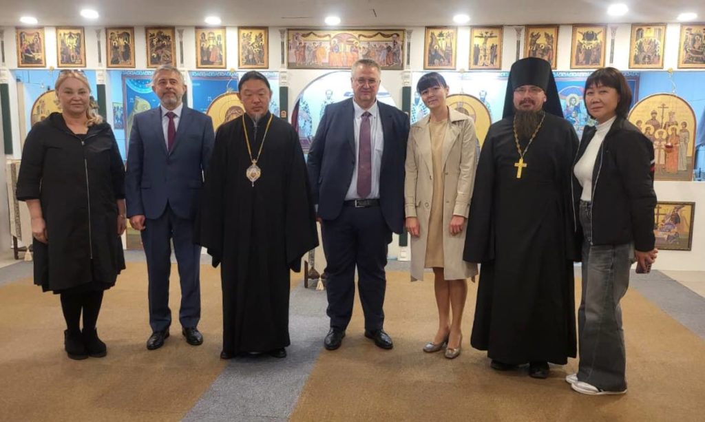 Заместитель председателя Правительства России посетил приход Царственных страстотерпцев в корейском Кёнджу