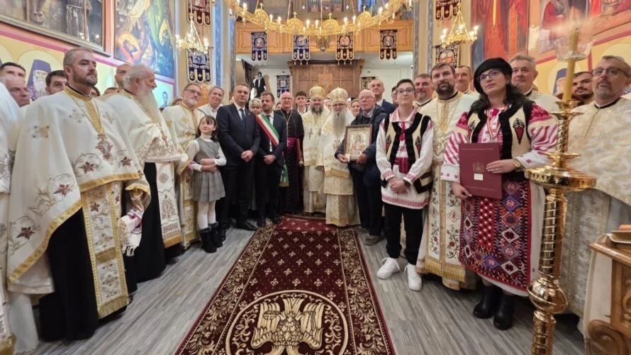 Credință și comuniune la Pinerolo: Doi ierarhi au sfințit biserica românească din apropiere de Torino