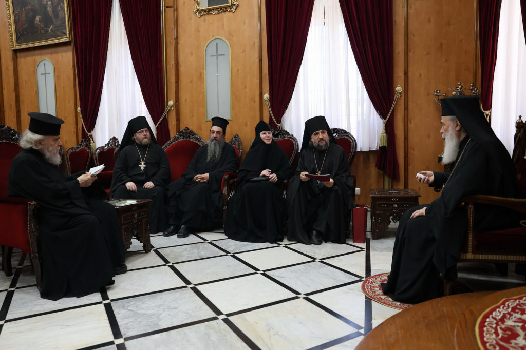 Иерусалимский Патриарх Феофил принял представителей Русской духовной миссии