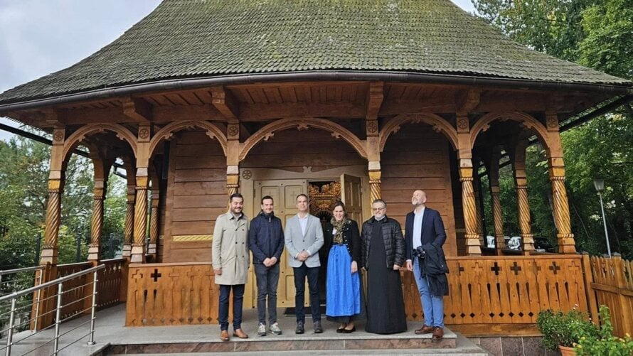 Viceprimarul Münchenului descoperă frumusețea Parohiei românești „Buna Vestire”