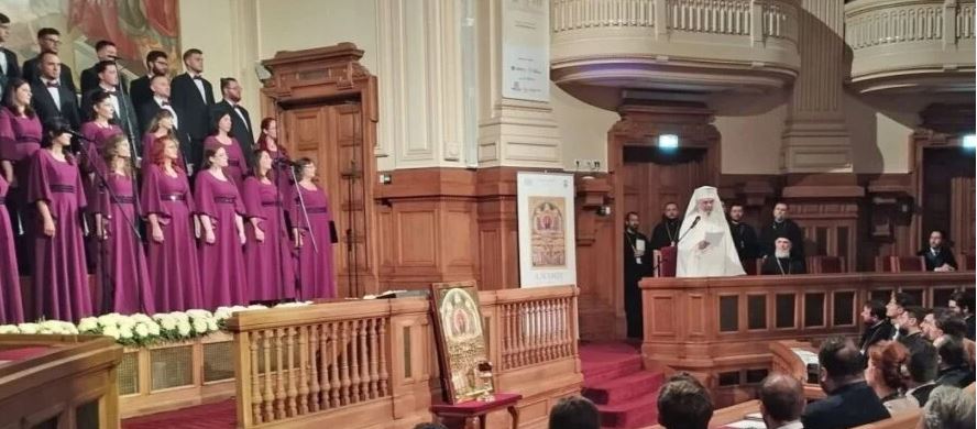 Muzica bisericească îi cheamă pe oameni la preamărirea lui Dumnezeu, spune Patriarhul Daniel