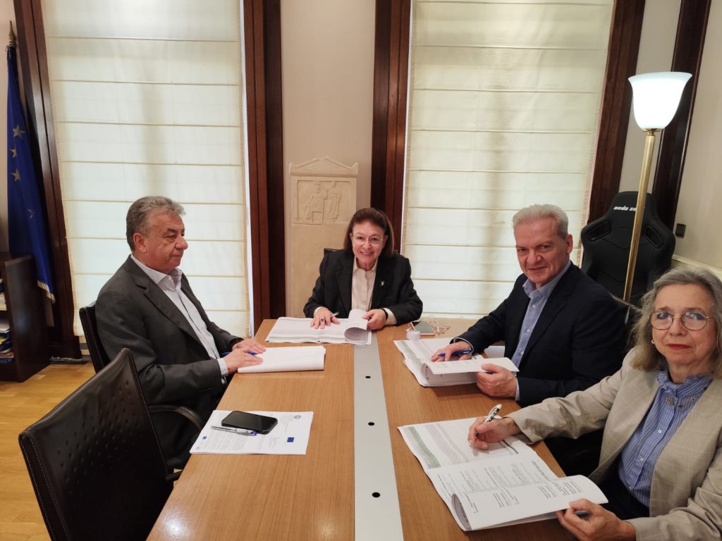 Υπογραφή Προγραμματικής με Περιφέρεια Κρήτης και Δήμο Ηρακλείου για την ανάδειξη της Ενετικής Οχύρωσης και των Νεωρίων