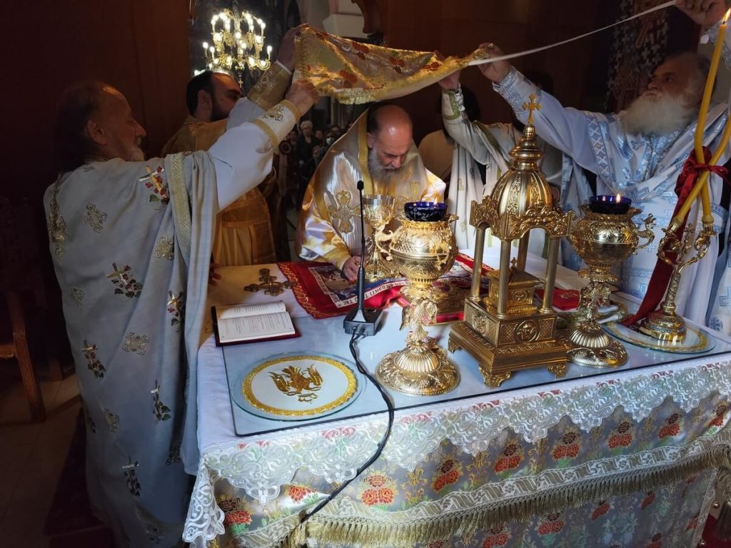 Πανηγυρικός Όρθρος και Θεία Λειτουργία στον Ιερό Ναό Αγίων Αναργύρων Παλαμά