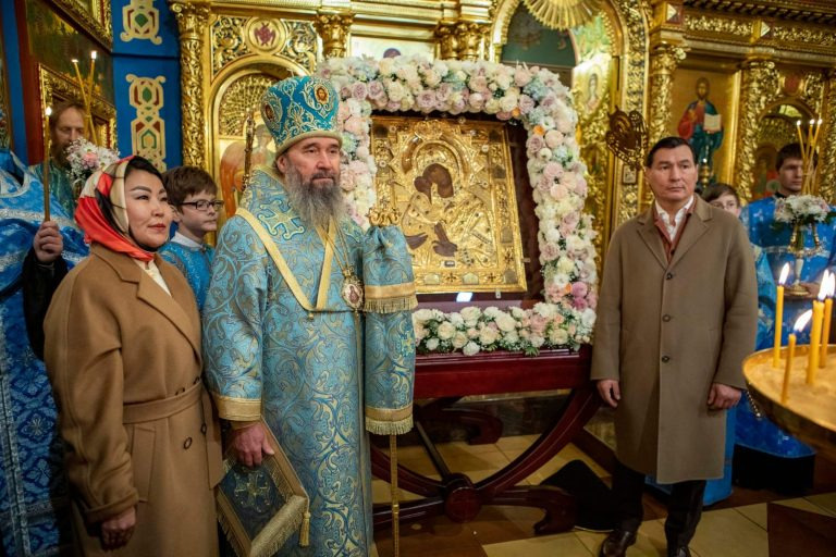 Чтимый список Донской иконы Божией Матери пребывает в Калмыкии