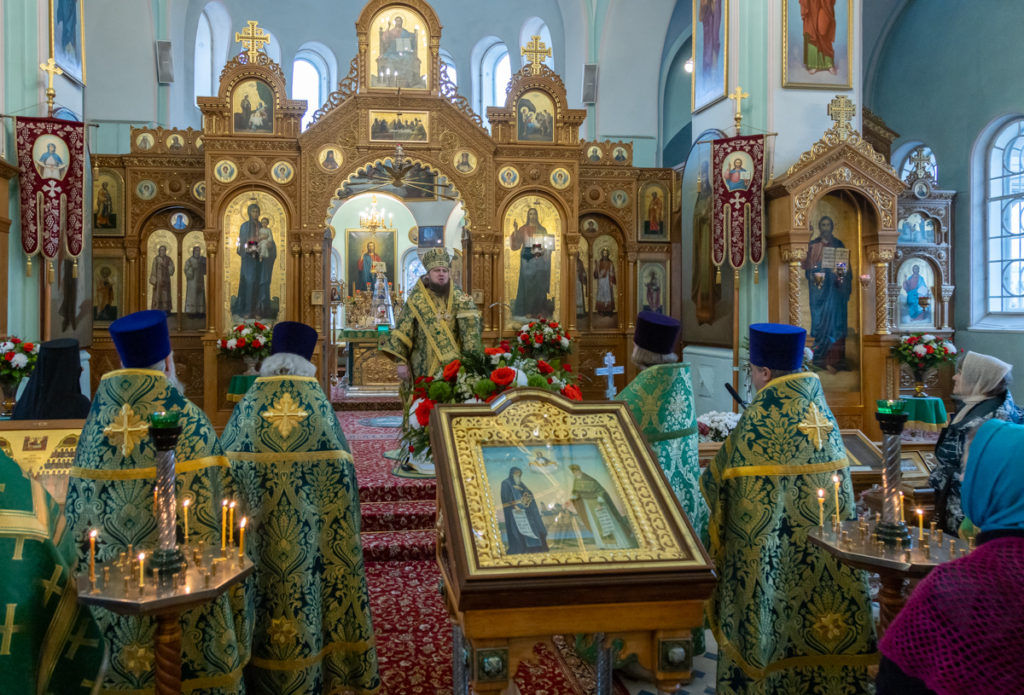 Епископ Петергофский Силуан возглавил престольный праздник Иоанновского ставропигиального монастыря Санкт-Петербурга