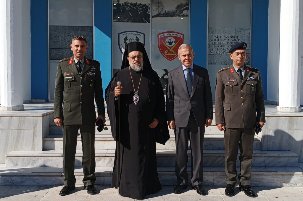 Τρισάγιο από τον Μητροπολίτη Μεσσηνίας σε πεσόντες στρατιωτικούς