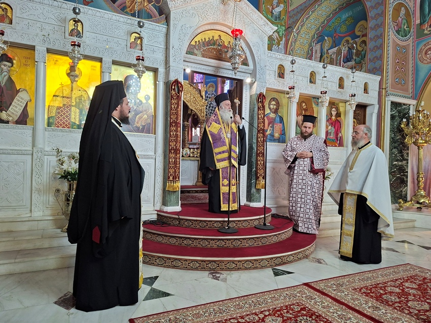 Εξόδιος ακολουθία της μακαριστής Φωτεινής Αηδονίδη χήρας του Χρόνη Αηδονίδη